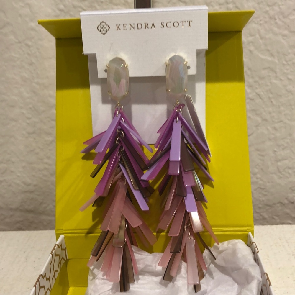 NWT- Rare Kendra Scott Justyne Earrings DISCONTINUED - Picture 3 of 8